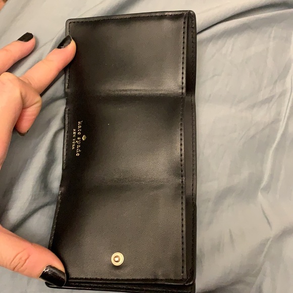 Like new Kate spade trifold compact wallet black - Picture 2 of 4